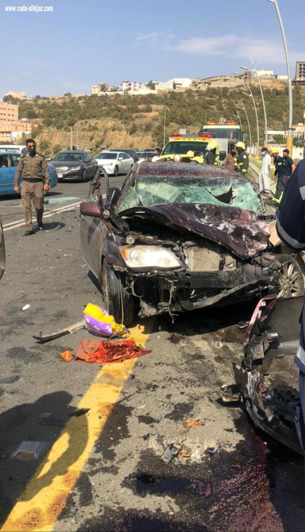 حادث تصادم قبل ظهر اليوم الأربعاء 