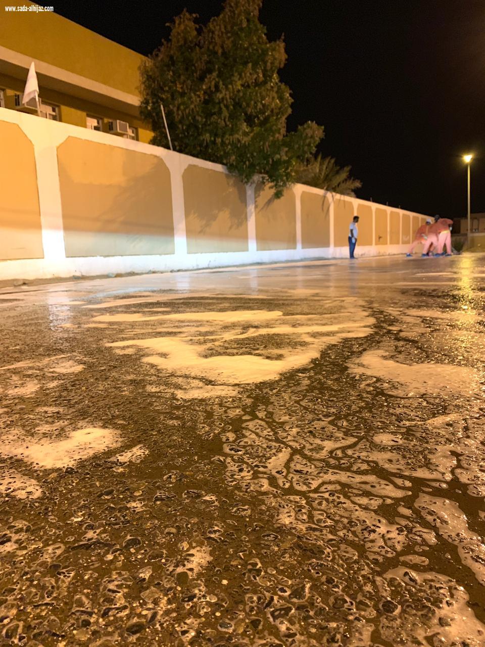 بلدية محافظة أضم تجند 42 موظف و130 عامل تساندهم 40 آلية لتنفيذ خطة بلدية محافظة أضم لمكافحة فيروس كورونا