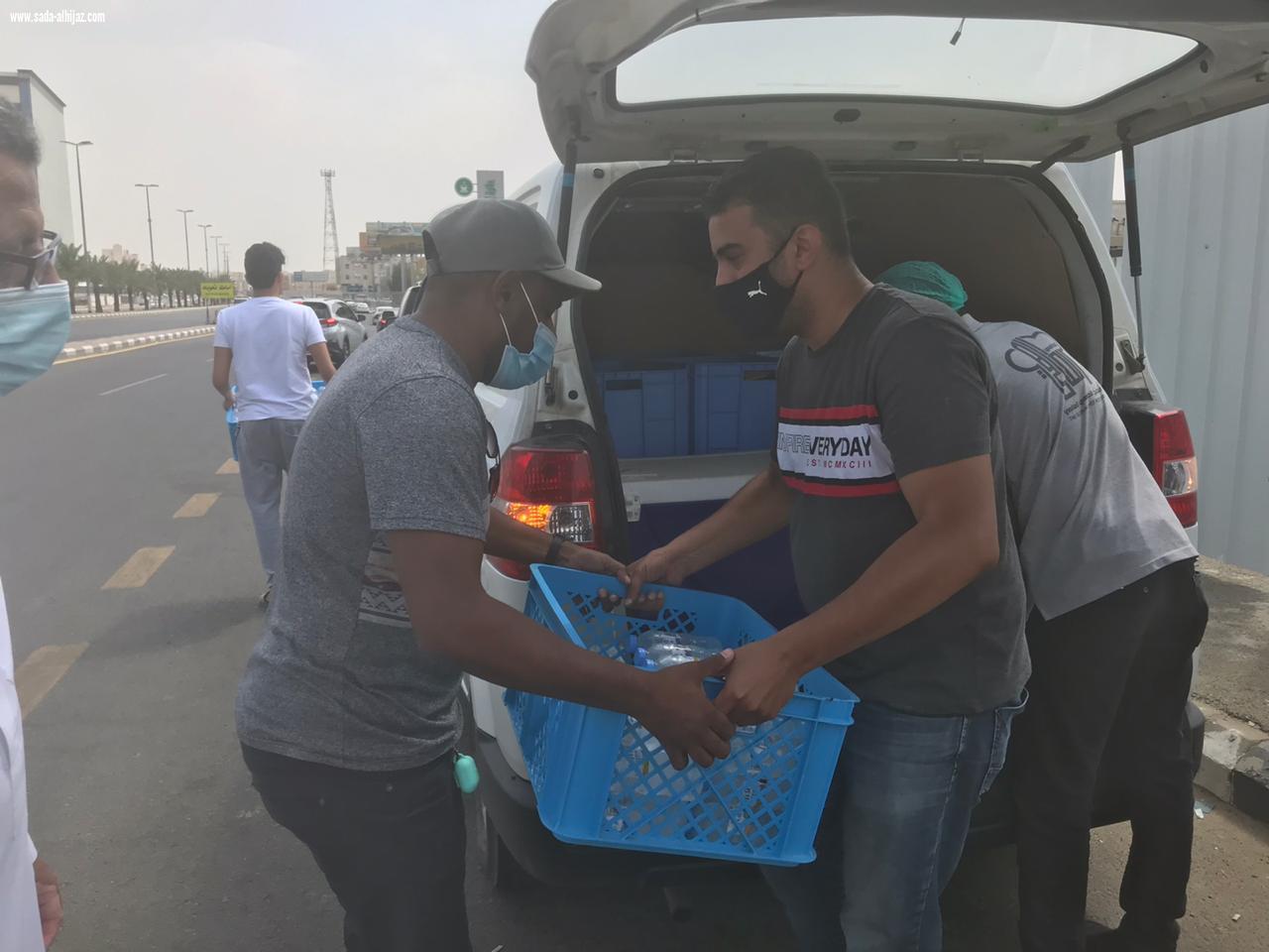 مبادرة مميزة بمركز حي النزهة في الأيام العشر من ذي الحجة   للأسر المتعففة والمحتاجين