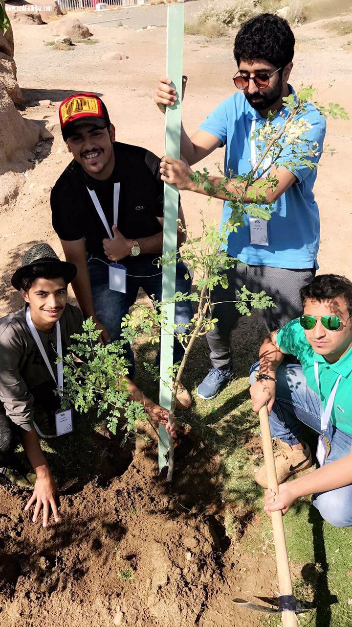 أمين الطائف يدشن حملة  اغرسها لتشجير الطائف