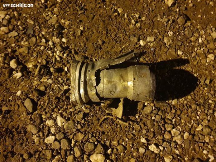 الدفاع المدني بجازان : سقوط مقذوف عسكري أطلقته المليشيا الحوثية الإرهابية على إحدى القرى الحدودية نتج عنه إصابة ثلاثة مدنيين