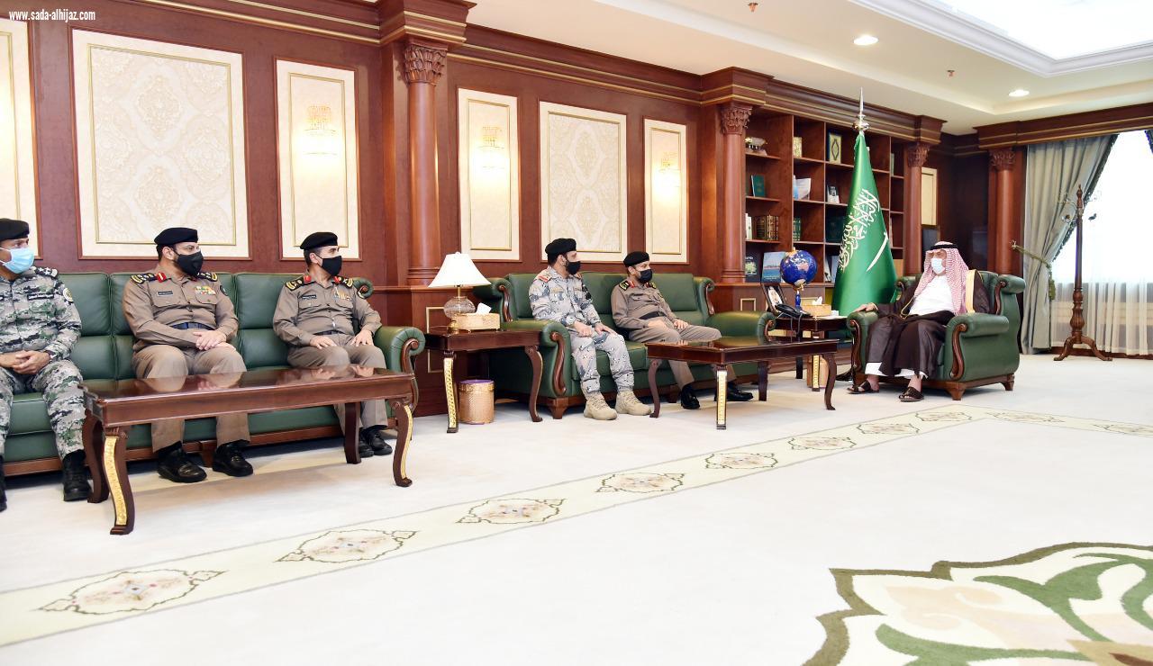 سمو أمير جازان يستقبل القيادات الأمنية بالمنطقة 