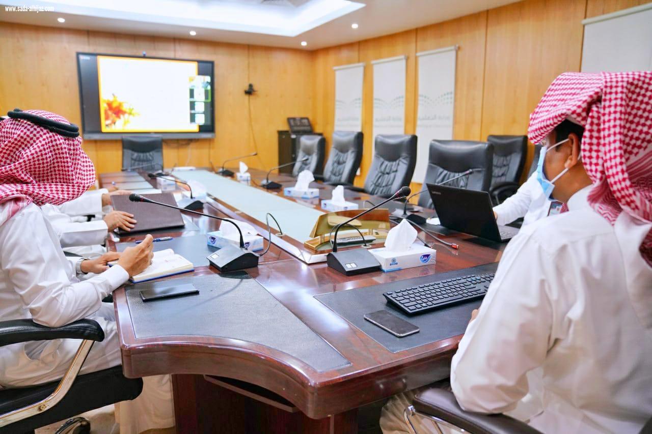 مدير تعليم صبيا يكرم مشرفي ومشرفات التطوير المهني بالإدارة ومكاتب التعليم، ويدشن حملة تطعيم الإنفلونزا الموسمية لمنسوبي تعليم صبيا.