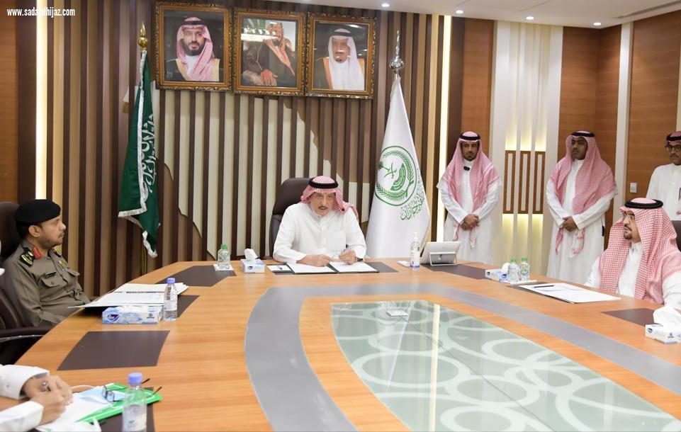 سمو أمير منطقة جازان يطلع عن بعد عبر  الاتصال المرئي- على أعمال شركة أرامكو بالمنطقة والإجراءات الوقائية المنفذة  