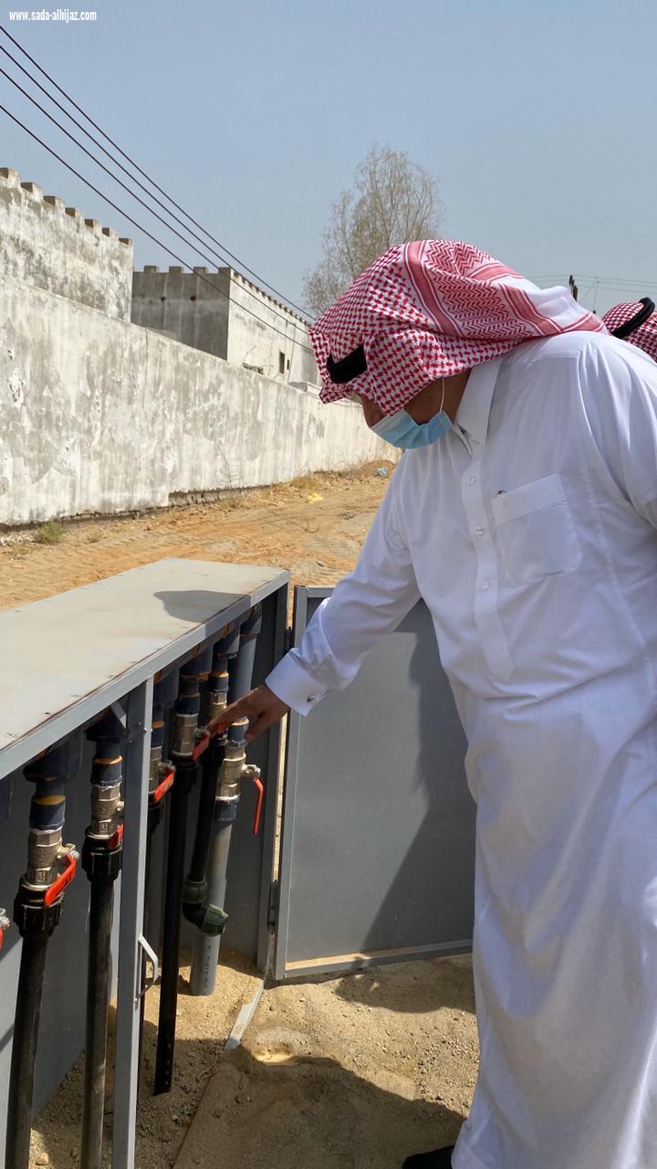 محافظ قلوة يدشن عدداً من المبادرات الخيرية لجمعية الخدمات الإنسانية بمركز باللسود وآل سويدي