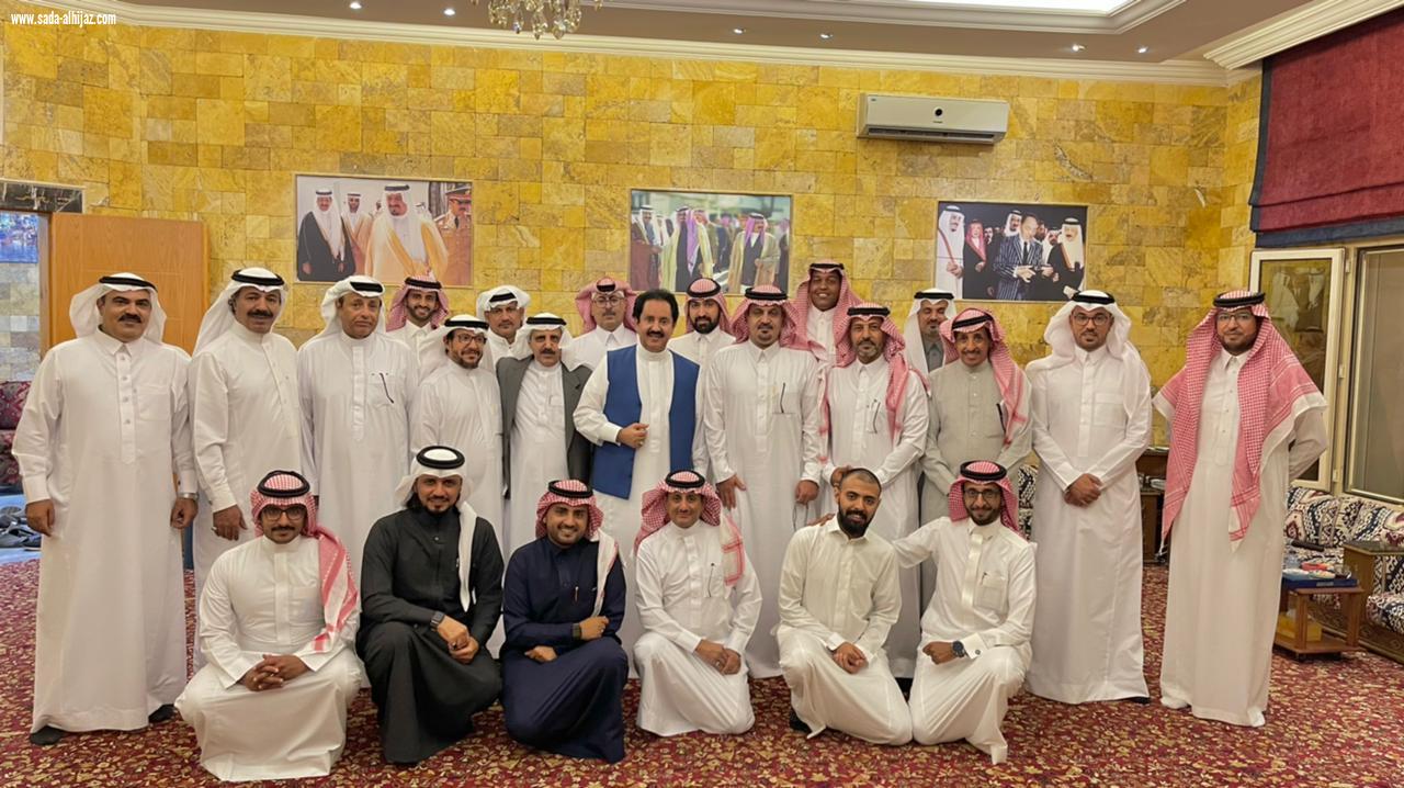 حامد الغامدي  نقطة الانطلاق كانت من إذاعة المعهد العلمي بالباحة