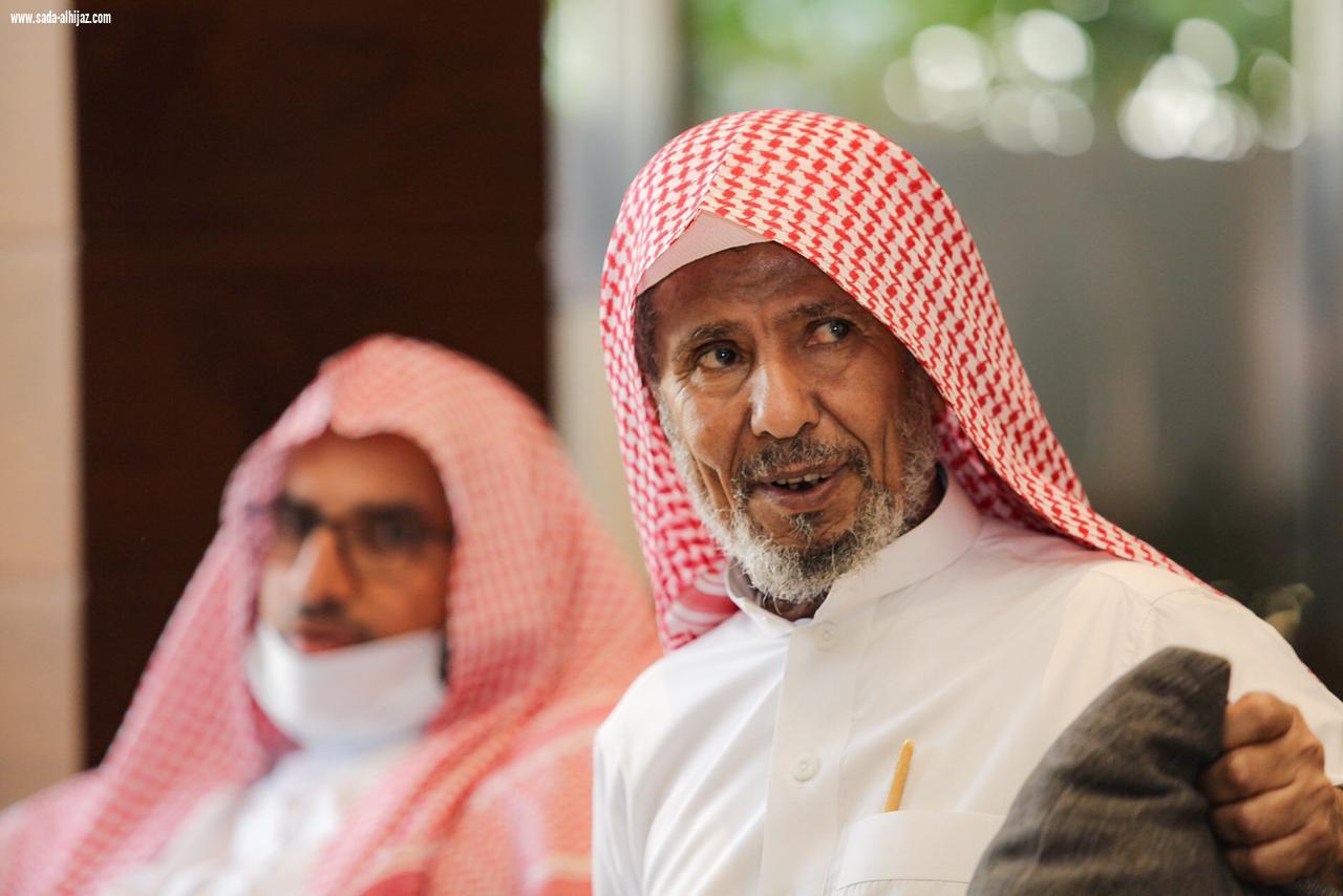 في ليلة عنوانها الوفاء والعرفان لعطاء امتد أربعة عقود   كتابة عدل المسارحة تودع آل هاشم بمناسبة تقاعده