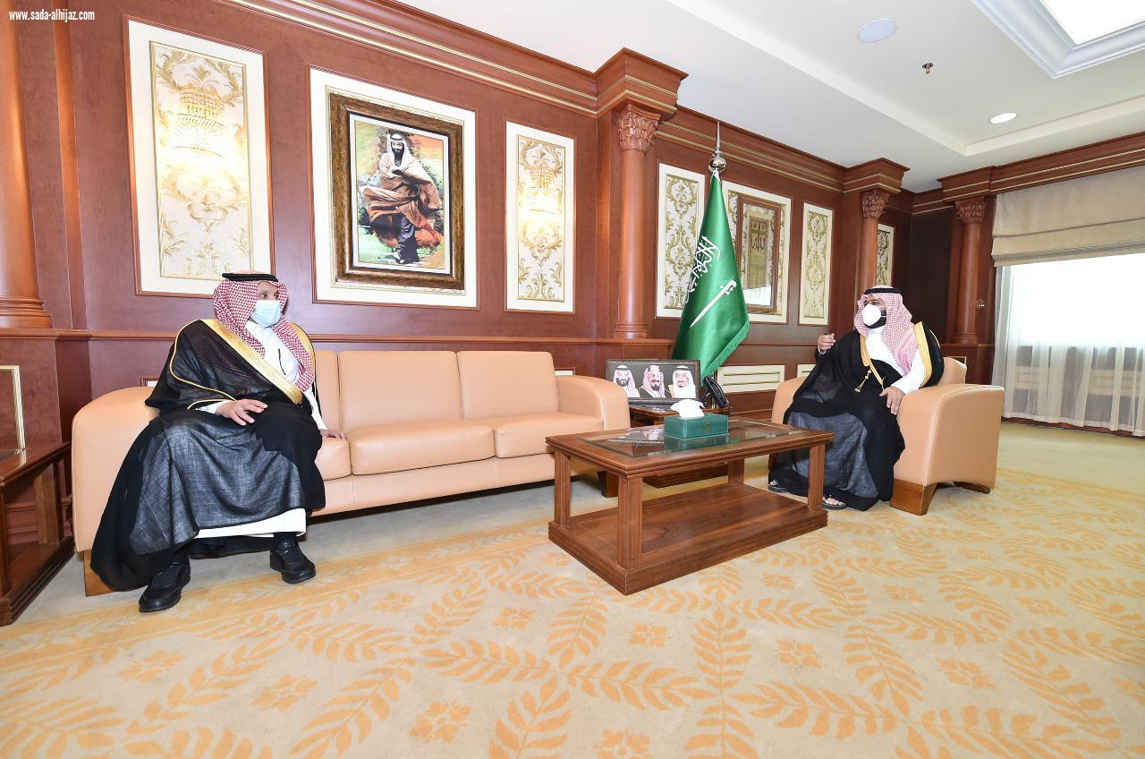 سمو نائب أمير منطقة جازان يستقبل رئيس فرع النيابة العامة المعين بالمنطقة