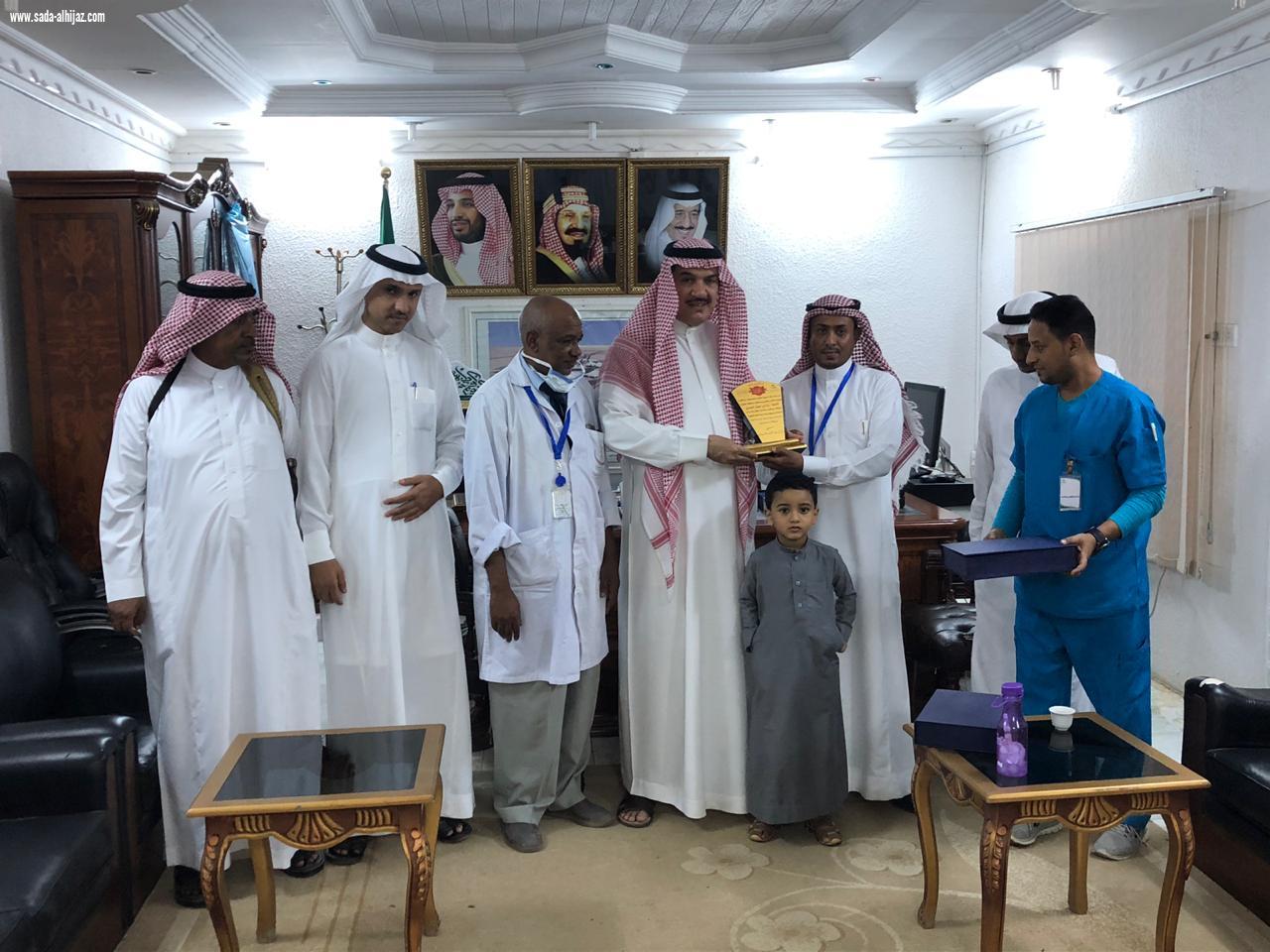 تدشين حملة شلل الأطفال لعام ١٤٤٠ بالطوال من قبل محافظ الطوال الدوسري