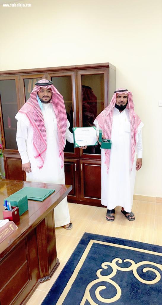 م. الفضلي يكرم المتقاعدين في «البيئة والمياه والزراعة بأملج»