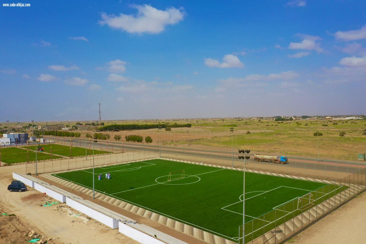 مركز عتود يشكل نقطة جذبٍ سياحي بشواطئه البكر وكثبانه الرملية