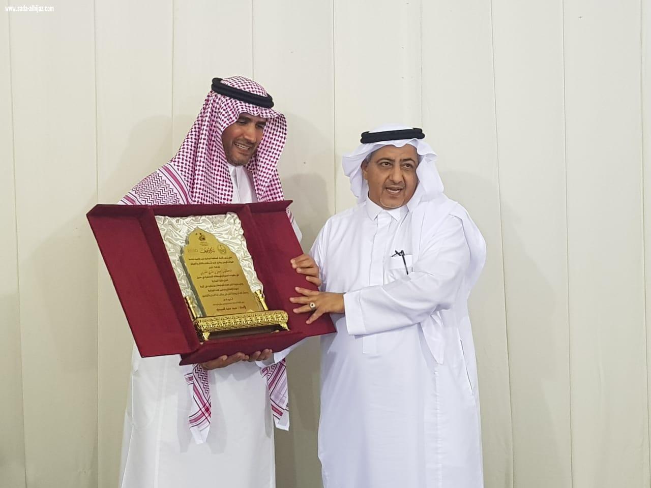 بالصورمحافظ خليص يفتتح الموقع الثاني لمبادرة درب الأنبياء بوادي قديد 