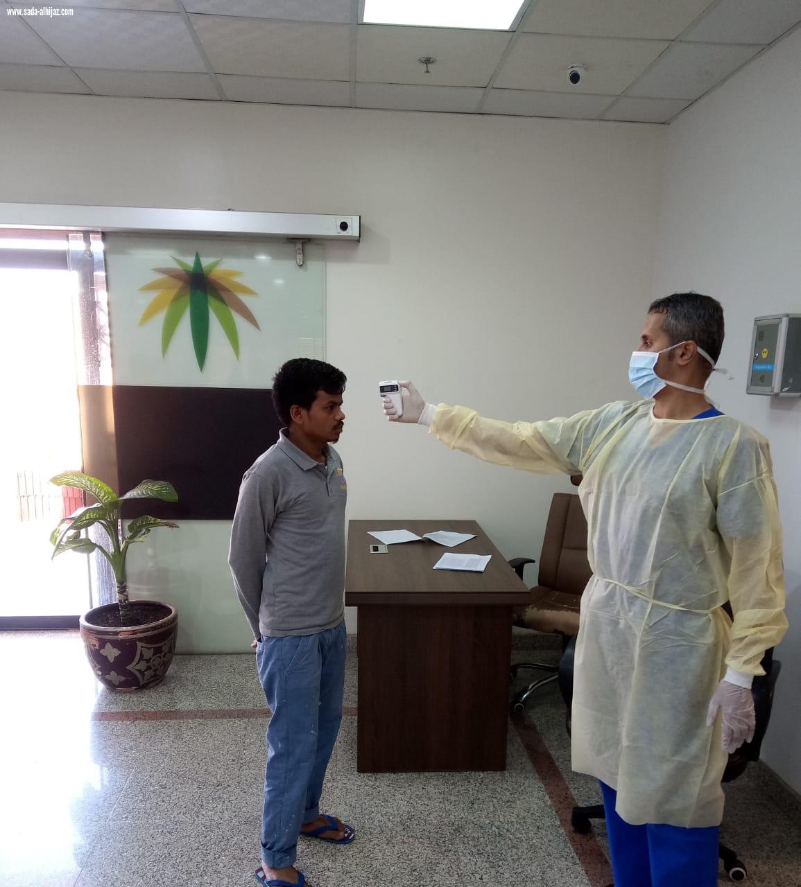 مركز صحي الروضة يكشف ويرشد عمال دار الملاحظة الاجتماعية