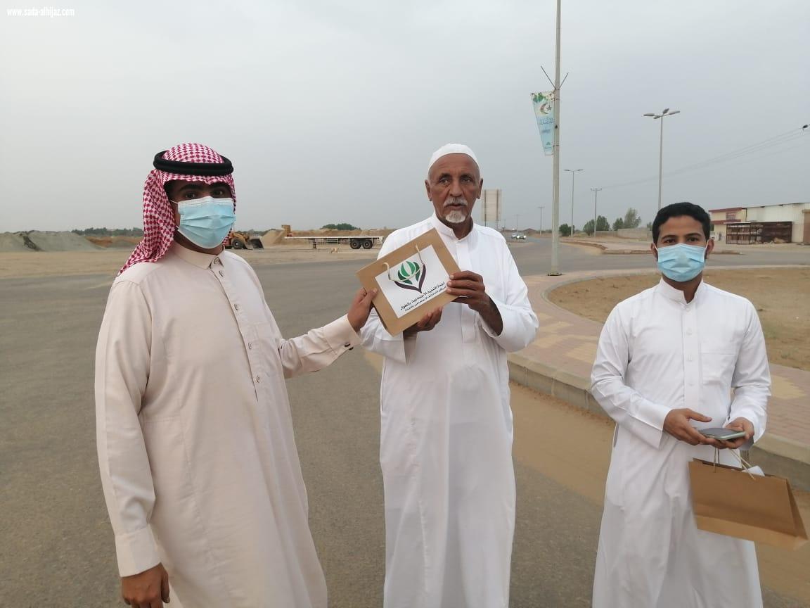 مركز النشاط الاجتماعي بقرية المجنة ينفذ برنامجا توعويا عن كرونا بعنوان نعود بحذر