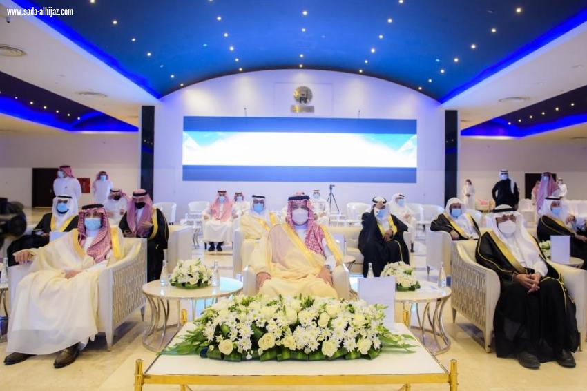 أميرالمدينة بشيد بنشر الجامعة الإسلامية لرسالة الاعتدال  دشن مشروعات سكنية ورياضية وأمنية