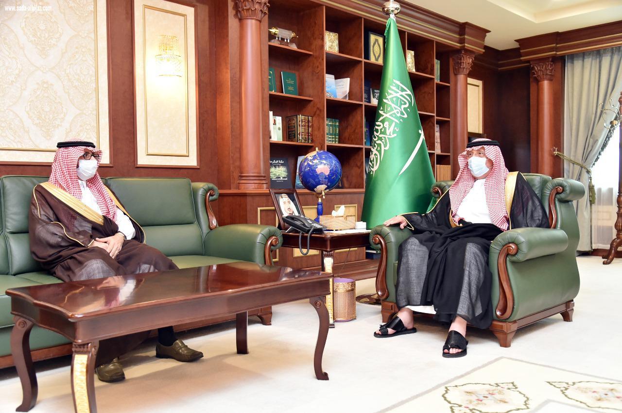 سمو أمير منطقة جازان يستقبل محافظي المحافظات.