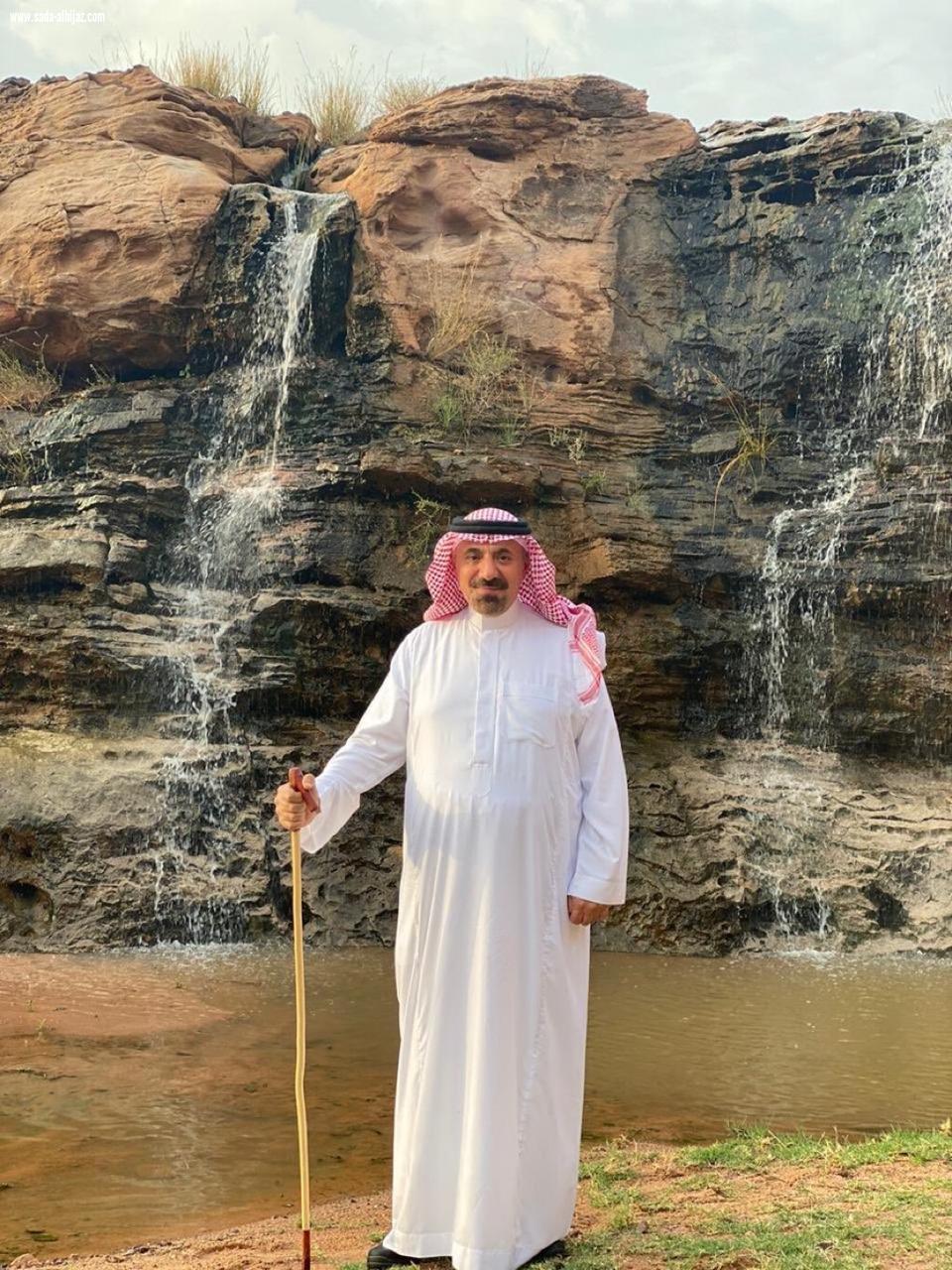 شاهد.. أمير نجران يزور أحد الأماكن السياحية بعد نزول الأمطار ويستمتع بالأجواء الخلابة