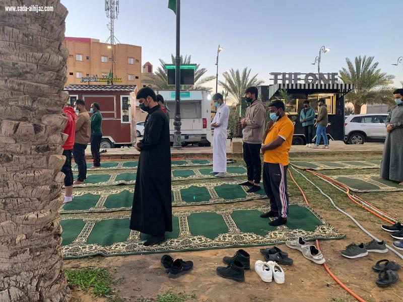 فرع الرئاسة العامة لهيئة الأمر بالمعروف والنهي عن المنكر بمنطقة الجوف يُفعّل المصلى المنتقل وفق الإجراءات الاحترازية.