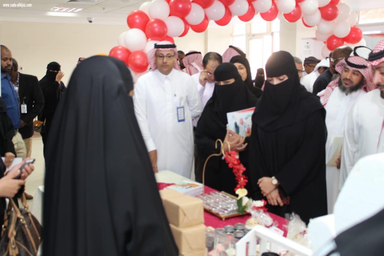 ستة عشرة عيادة للمشورة والفحص الطوعي عن الايدز بالرياض اثنتان منها متنقلة