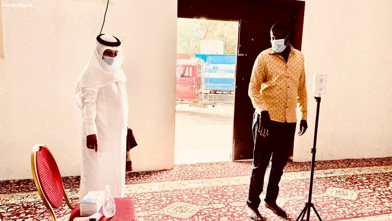 الحازمي يقوم بجولات تفقدية للجوامع والمساجد لمتابعة التقيد بالاجراءات الاحترازية والوقائية بالداير  .