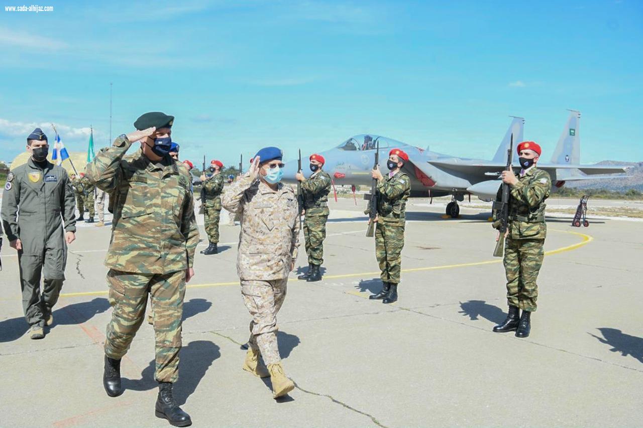 رئيس هيئة الأركان العامة يصل إلى جمهورية ⁧‫اليونان‬⁩ ويلتقي برئيس هيئة الأركان اليوناني ويحضر مناورات  ⁧‫تمرين عين الصقر 1‬⁩ في قاعدة سودا الجوية‫