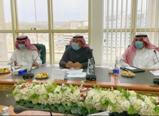 سمو أمير الباحة يرأس اجتماع بدء أعمال الاستراتيجية العمرانية لمنطقة الباحة 2030 