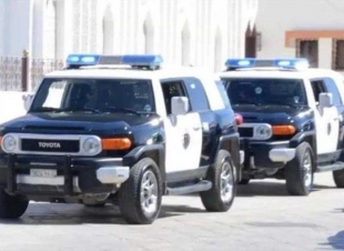 شرطة تبوك تلقي القبض على وافد ظهر في مقطع فيديو بحوزته مبالغ نقدية كبيرة