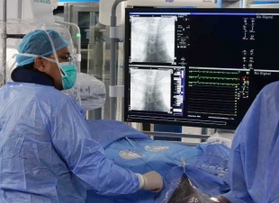 هبوط وظائف القلب وضعف ضخ الدم تدخل جراحي بتخصصي الطائف يزيل 3.5 سوائل دموية لشاب عشريني