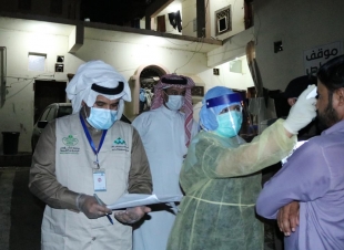 تنفيذا لتوجيهات أمير منطقة جازان و سمو نائبه  بمتابعة المحافظ ..لجنة متابعة سكن العمالة بالداير تواصل أعمالها الميدانية