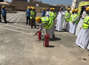 مدني جدة يدرب منسوبي معهد الادارة العامة بجدة