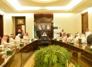 تحت شعار (كيف نكون قدوة)الأمير خالد الفيصل يترآس الإجتماع التطويري لملتقي مكة الثقافي 