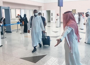 بالصور.. وصول الدفعة الأولى من الحجاج إلى مكة