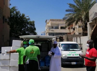 1200  وجبة في رمضان يقدمها مركز حي المنصور لإفطار الصائمين