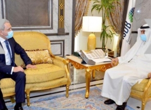 رئيس البنك الإسلامي يلتقي القائم بالأعمال العراقي وسفير أذربيجان