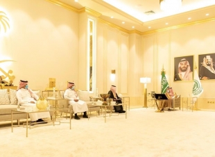 أمير منطقة الباحة يتسلم التقرير السنوي لإنجازات وأعمال فرع وزارة التجارة بالمنطقة