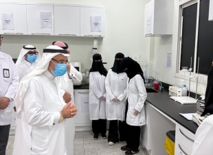8 آلاف عينة غذائية و35% زيادة في الفحوص وانخفاض بلاغات الإصحاح البيئي.. أمين منطقة تبوك يطّلع على منجزات النصف الأول من 2026