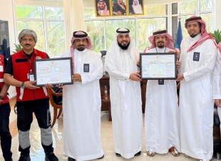 هيئة الهلال الاحمر السعودي تمنح إدارة جمرك منفذ حالة عمار بمنطقة تبوك شهادة الامتثال للسلامة الاسعافية