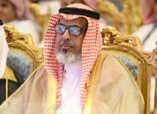 شيخ شمل قبائل بني حمد ال مشهور يعزي ابناء الطوال جميعا في وفاة الشيخ عمريعقوب