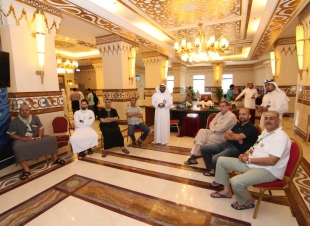 نخبة من ضيوف الملك يطلعون على رؤية المملكة 2030