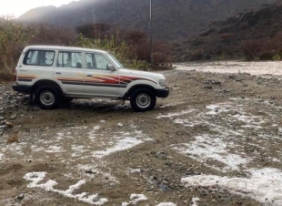 هطول أمطار غزيرة مصحوبة بزخات من البرد على اجزاء من منطقة مكة المكرمة .