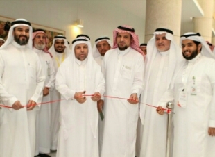 مدير جامعة المؤسس يتوج الكليات الفائزة في مسابقة التطوع