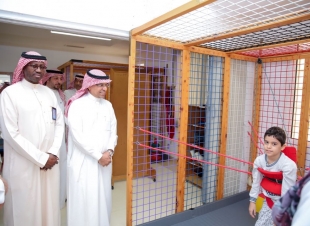 مطار الملك عبد العزيز يبحث  خدمة الوصول الشامل مع مركز الملك عبد الله لرعاية الأطفال المعوقيين