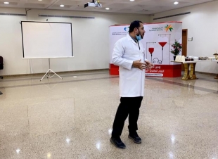 فرع وزارة الموارد البشرية والتنمية الاجتماعية بمنطقة حائل ينظم مناسبة عن اليوم العالمي للتبرع بالدم.