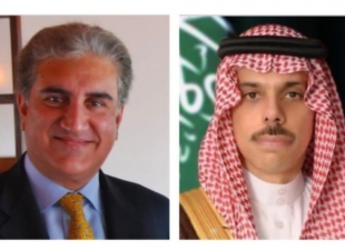 وزير الخارجية الباكستاني يجري اتصالا هاتفيا مع وزير خارجية المملكة العربية السعودية